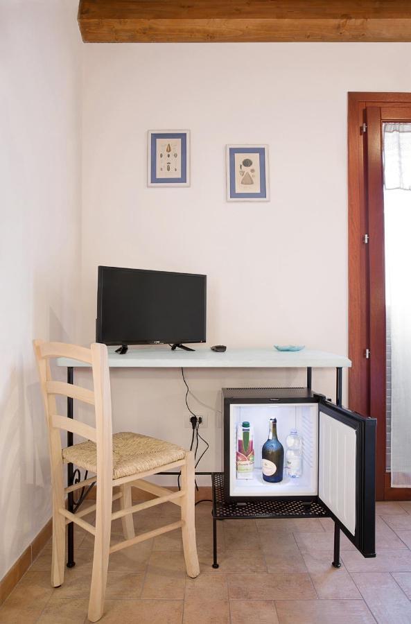 Bed and Breakfast Edomat Monserrato Exterior foto