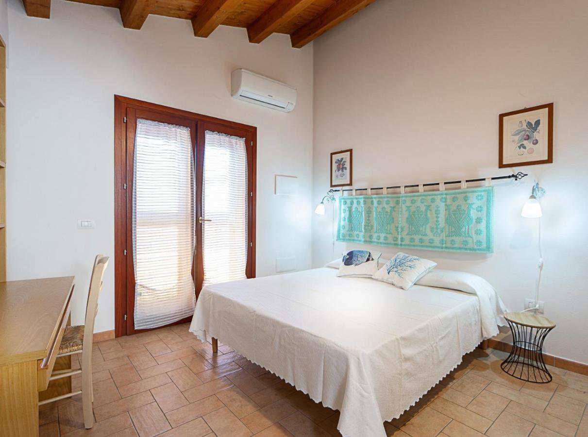 Bed and Breakfast Edomat Monserrato Exterior foto